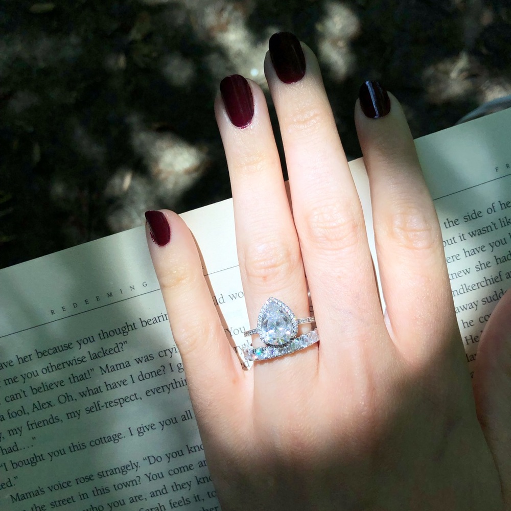 Pandora teardrop ring